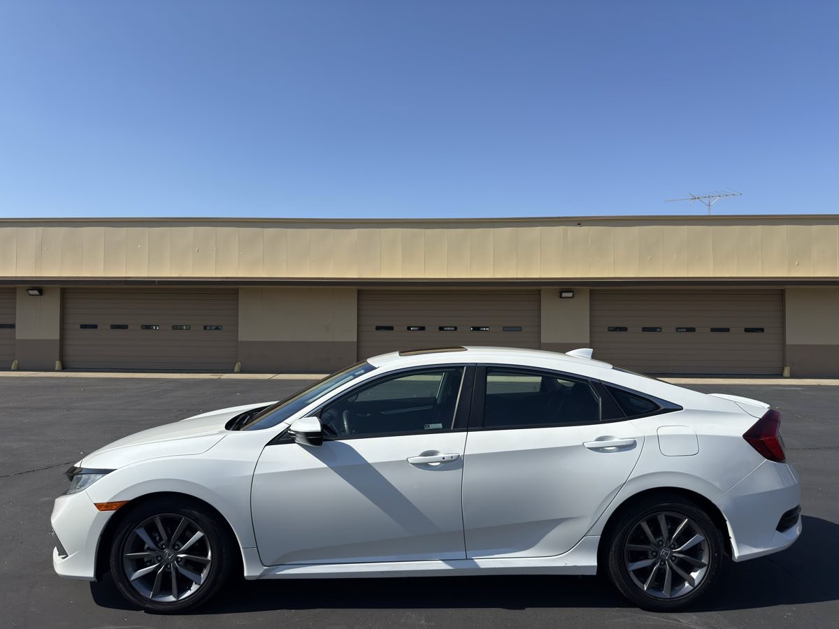 Used 2019 Honda Civic EX image 4