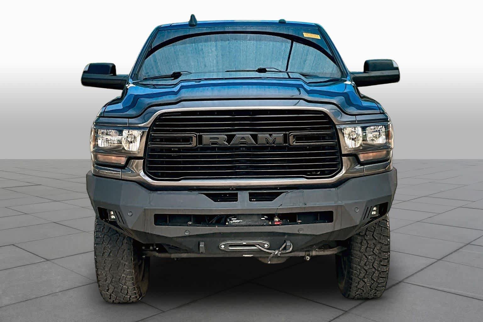 Used 2021 RAM 2500 Big Horn w/ Night Edition AWD/4WD image 4