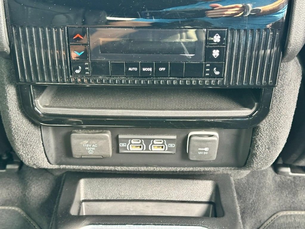 Used 2024 Jeep Wagoneer Series II w/ Rear Seat Video Group 1 AWD/4WD image 13