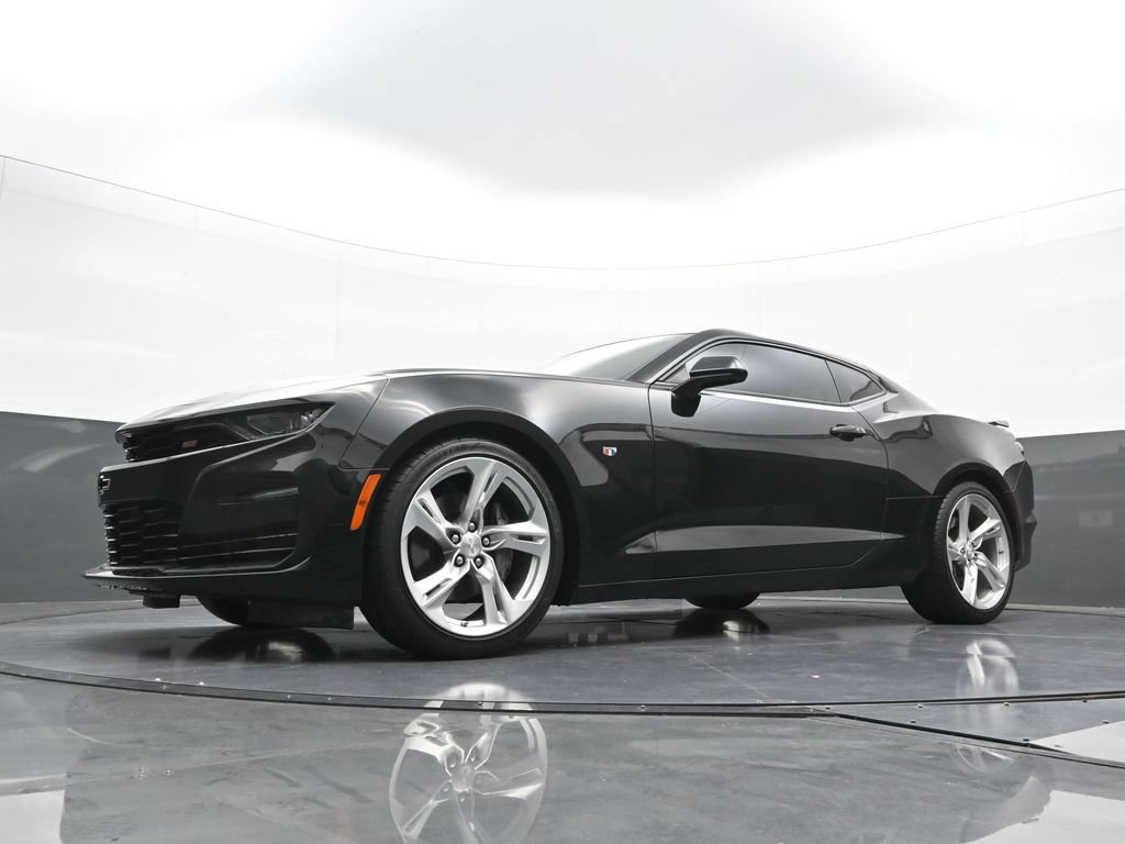 Used 2019 Chevrolet Camaro SS RWD image 21