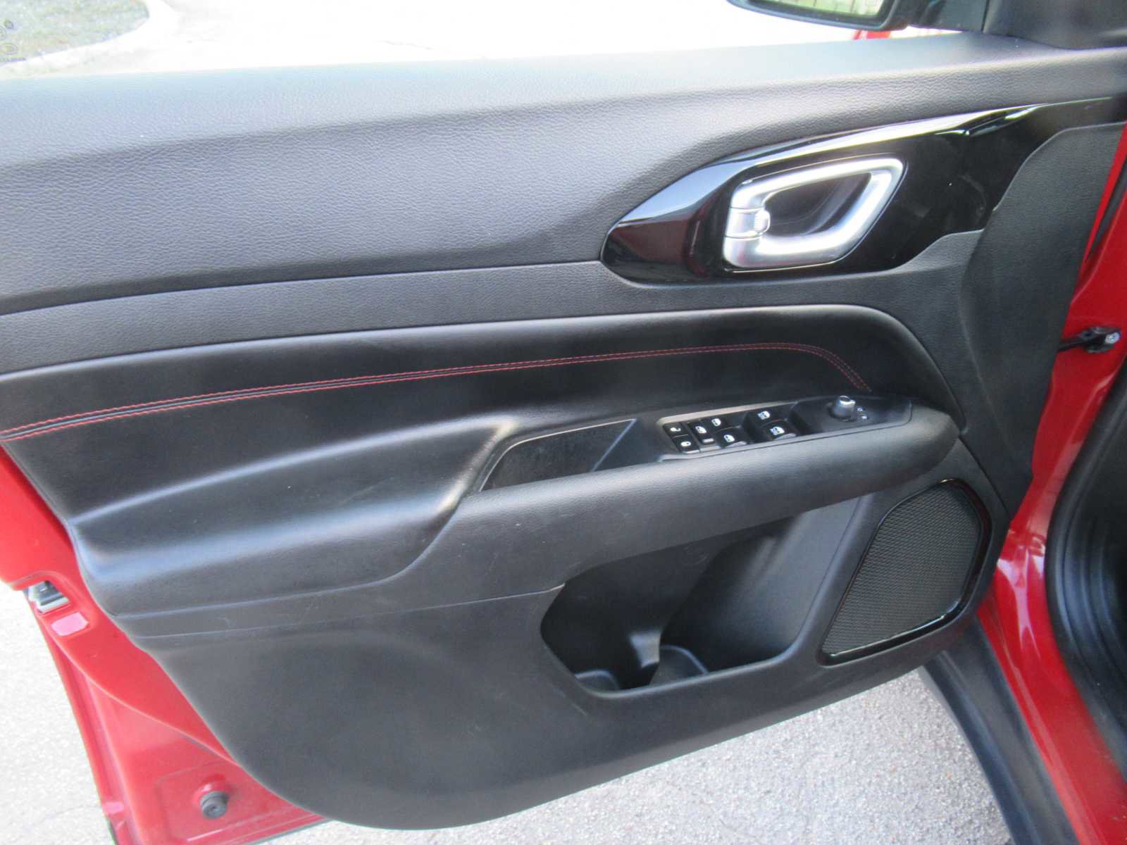 Used 2023 Jeep Compass Trailhawk image 21