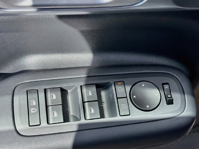 New 2027 Hyundai Santa Fe SE FWD image 17