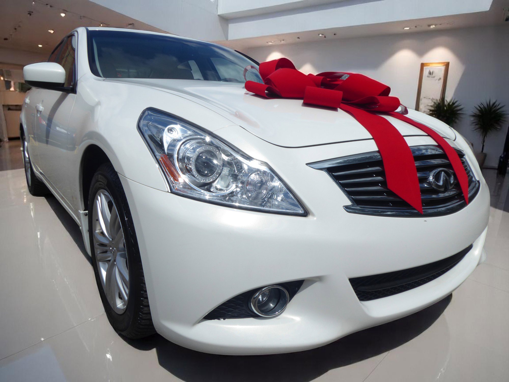 Used 2012 INFINITI G37 x Sedan w/ Premium Pkg image 3