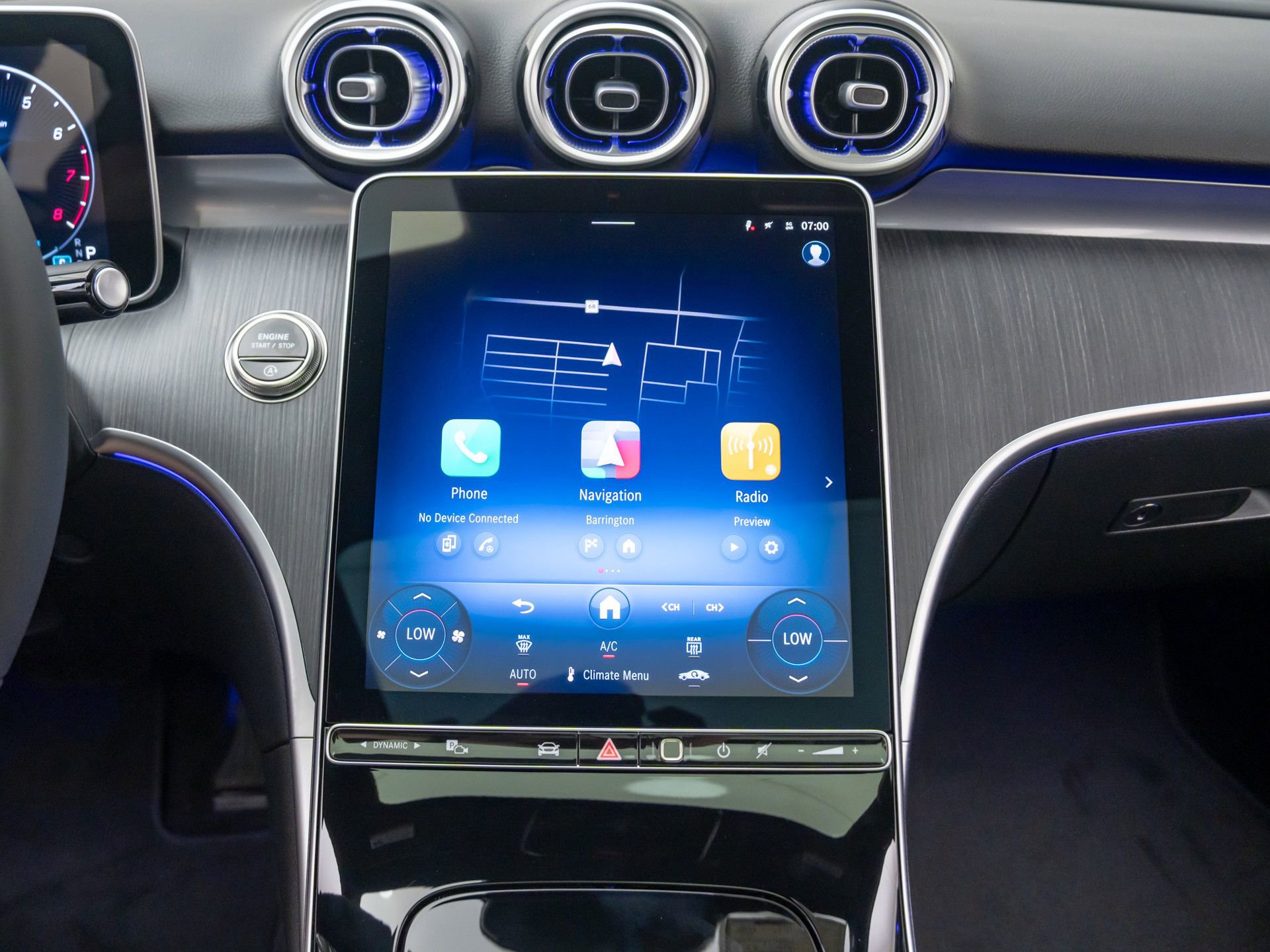 New 2025 Mercedes-Benz C 300 4MATIC Sedan image 22