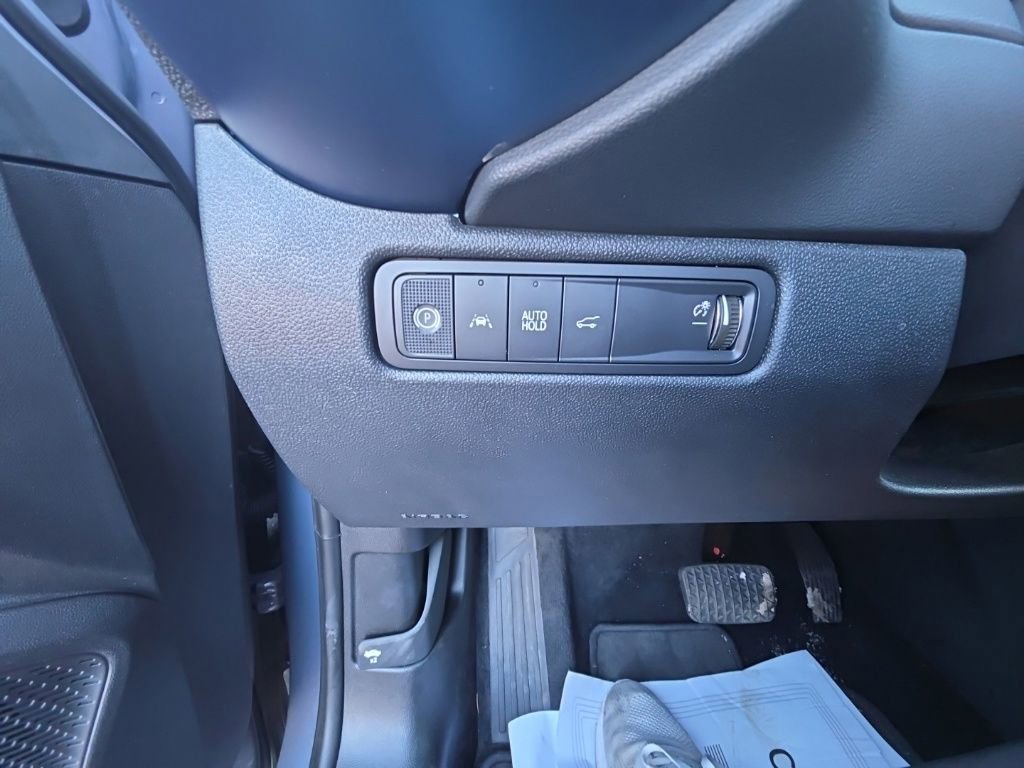 Used 2025 Chevrolet Equinox EV LT w/ Convenience Package image 25