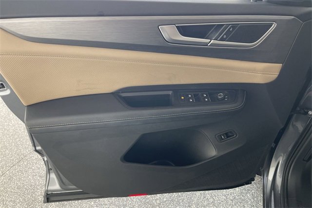 Used 2024 Volkswagen Atlas Cross Sport SE image 36