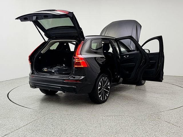 New 2026 Volvo XC60 B5 Ultra w/ Protection Package Premier image 11