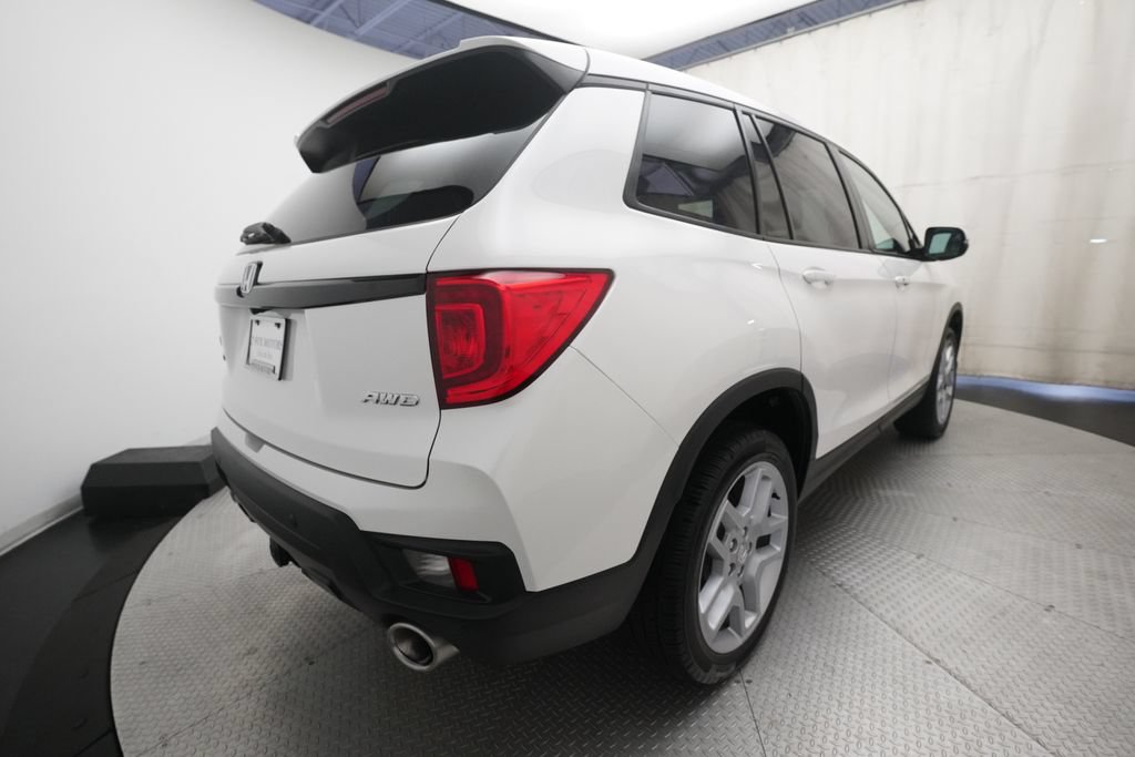 Certified 2025 Honda Passport EX-L image 13