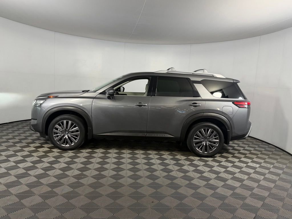 Used 2023 Nissan Pathfinder SL w/ SL Premium Package image 9