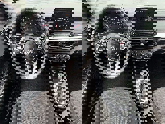 Used 2024 Kia Forte LXS image 11