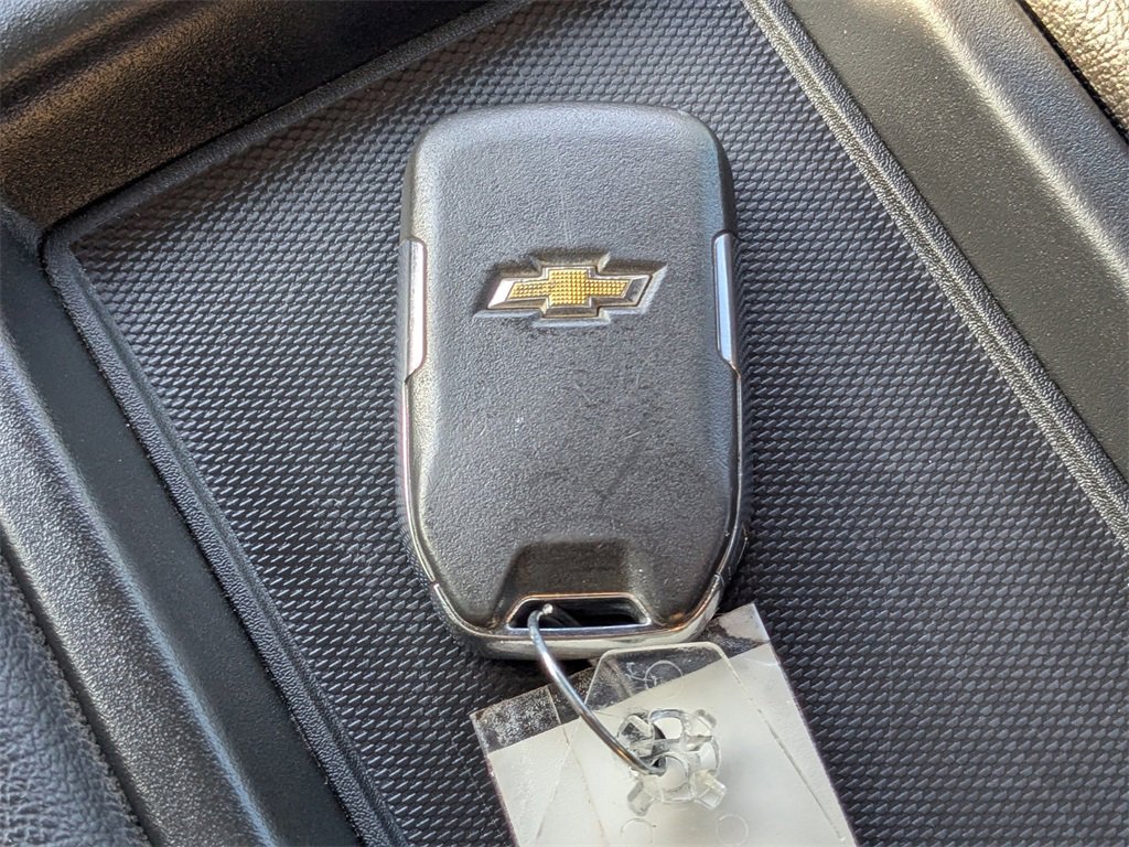 Used 2020 Chevrolet Silverado 1500 LT w/ All-Star Edition image 31