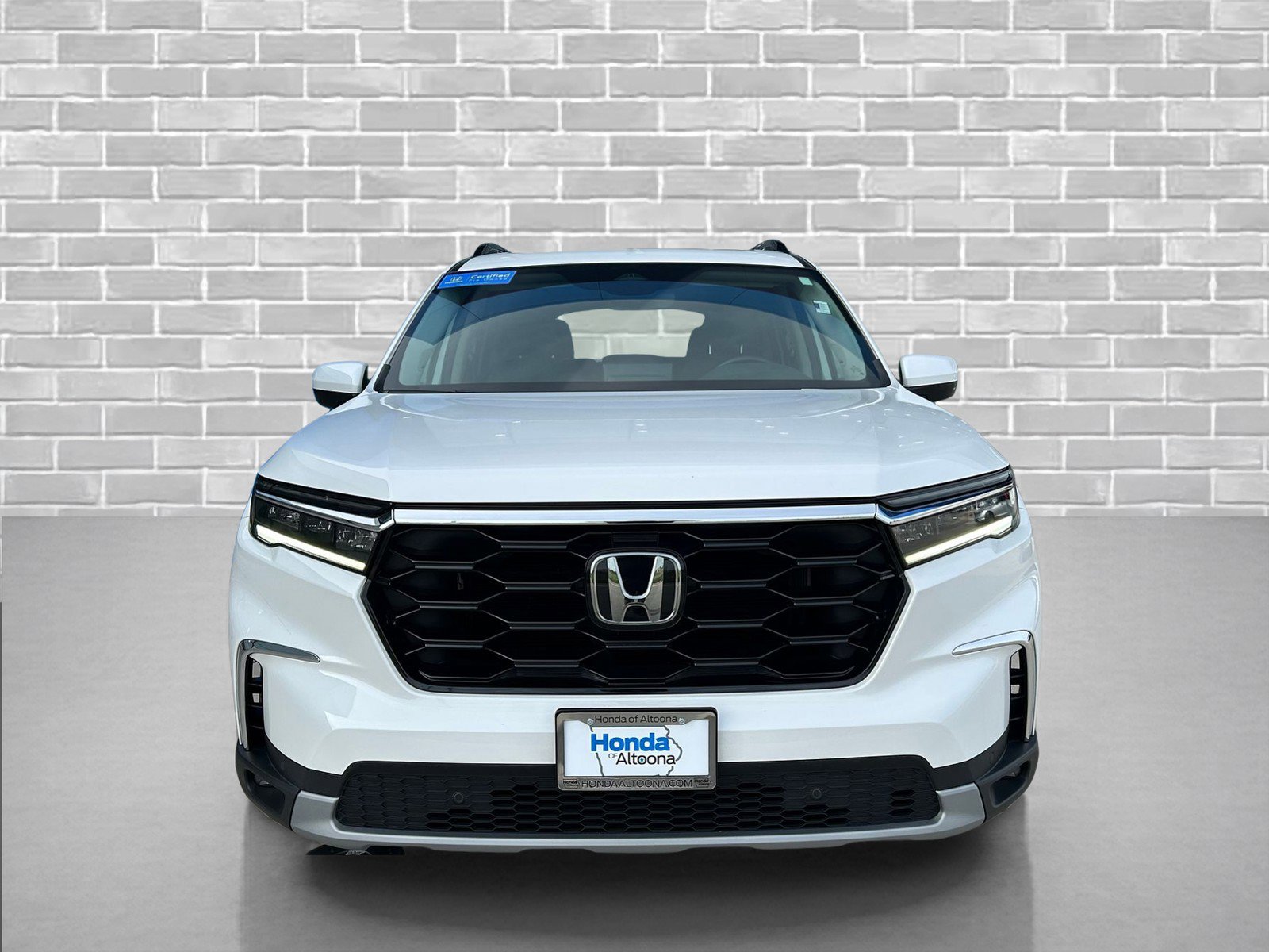 Used 2023 Honda Pilot Touring image 8