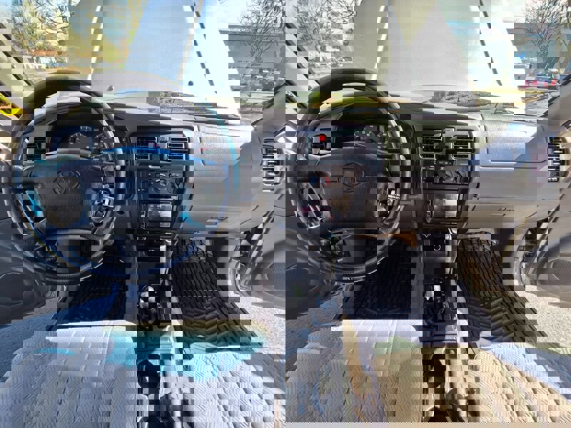 Used 2001 Toyota 4Runner SR5 image 17