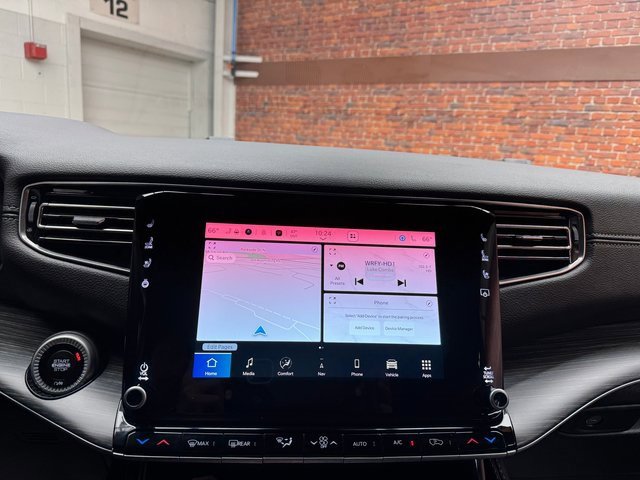 Used 2024 Jeep Wagoneer L Series II w/ Flexible Seating Group image 18