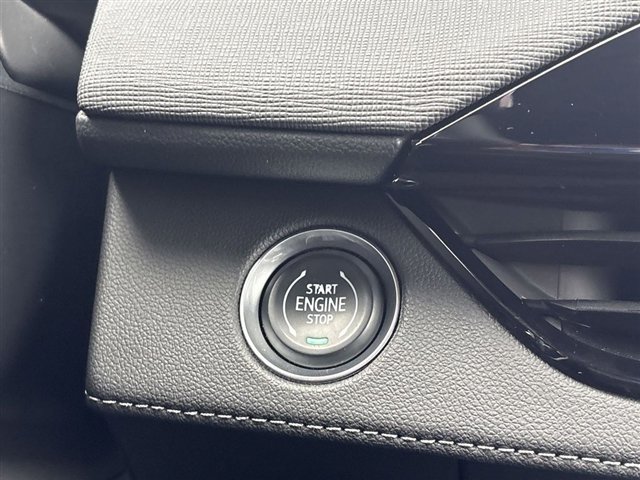 Used 2025 Buick Enclave Preferred w/ LPO, Floor Liner Package image 17