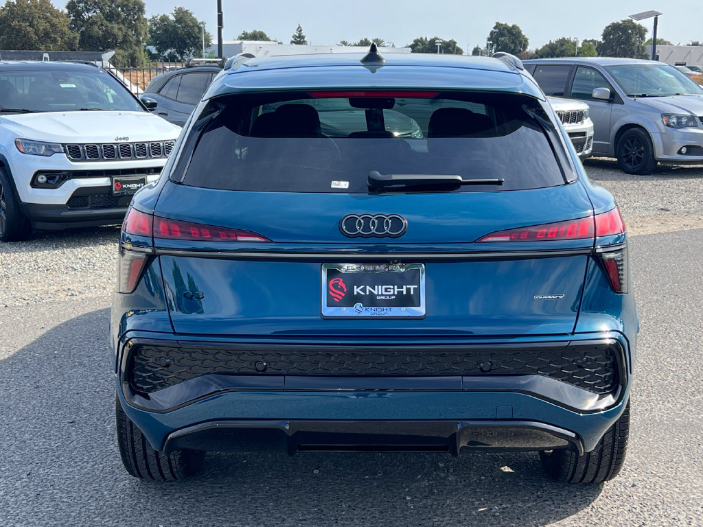 New 2026 Audi Q3 quattro 2.0T AWD/4WD image 9