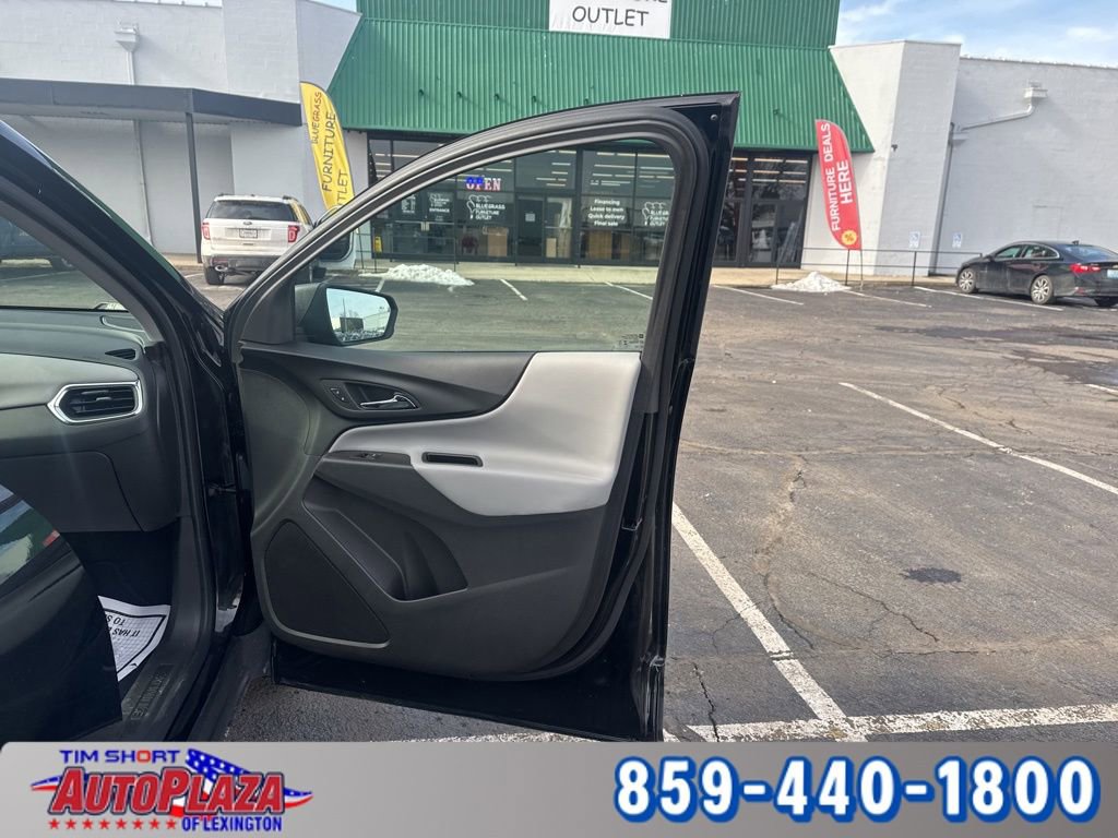 Used 2024 Chevrolet Equinox LS image 39