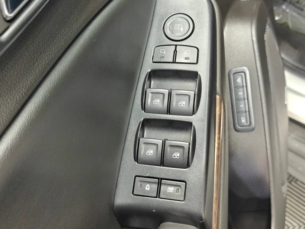 Used 2015 Chevrolet Tahoe LT AWD/4WD image 45