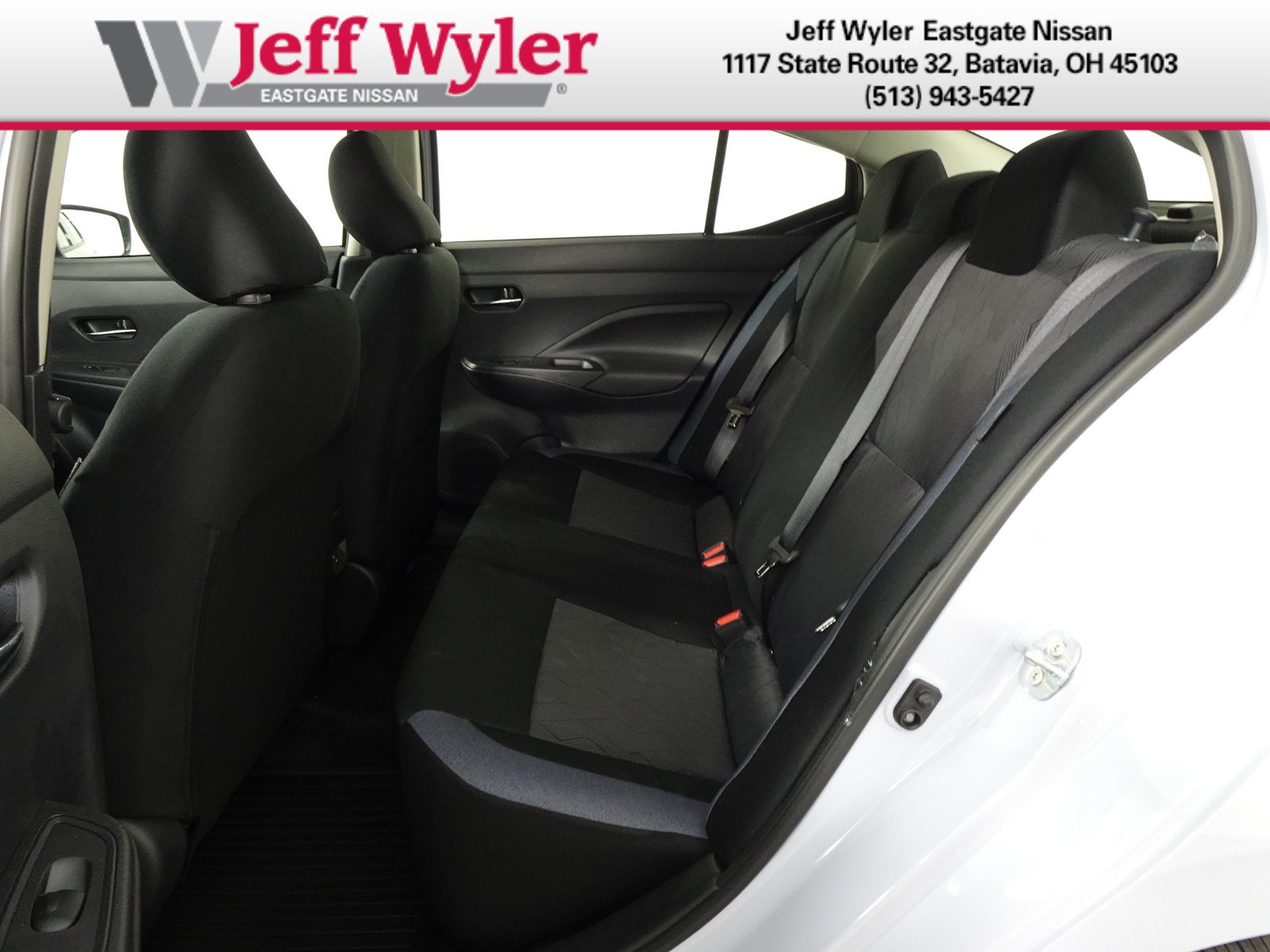 New 2025 Nissan Versa SV w/ Trunk Package FWD image 7