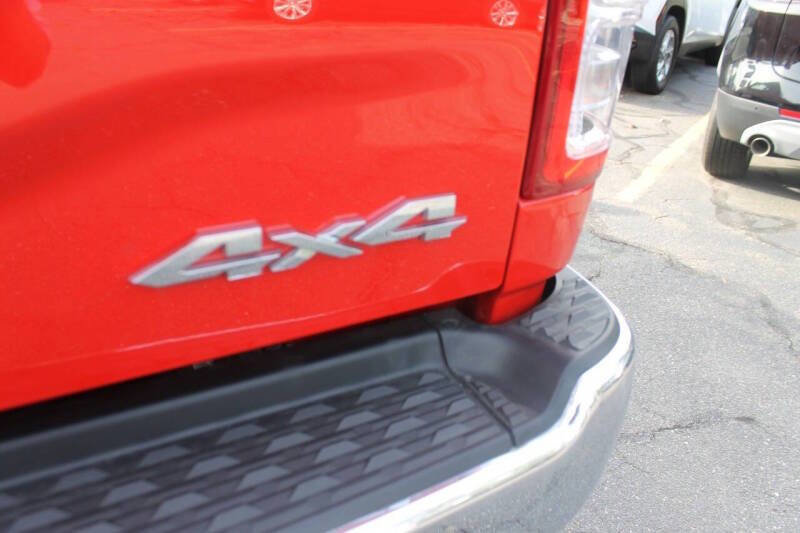 Used 2024 RAM 2500 Big Horn w/ Bed Utility Group image 10