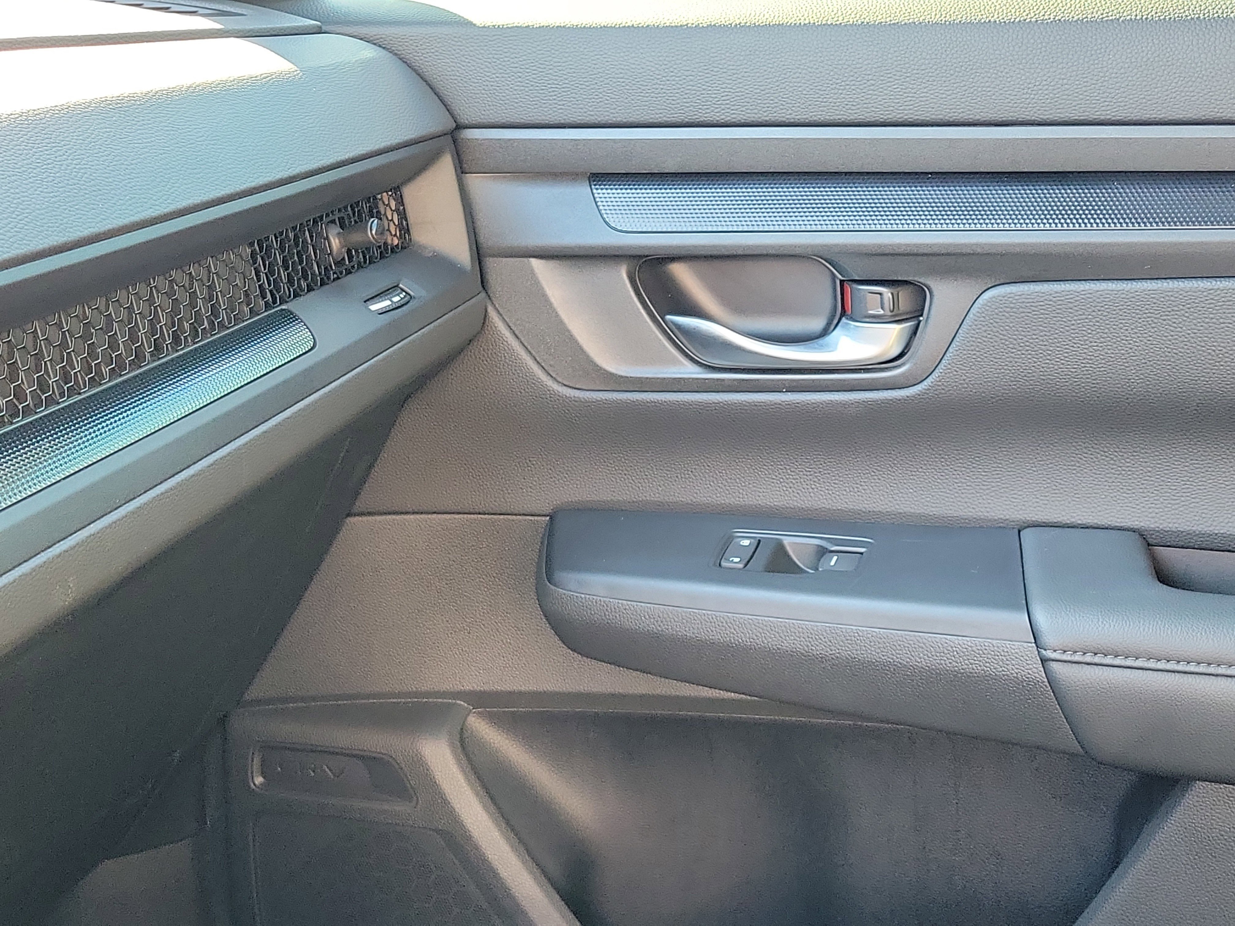 Used 2024 Honda CR-V EX image 29