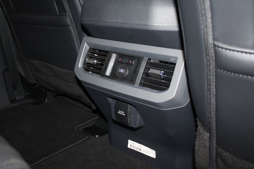 New 2025 Ford F250 Lariat w/ Lariat Ultimate Package image 32