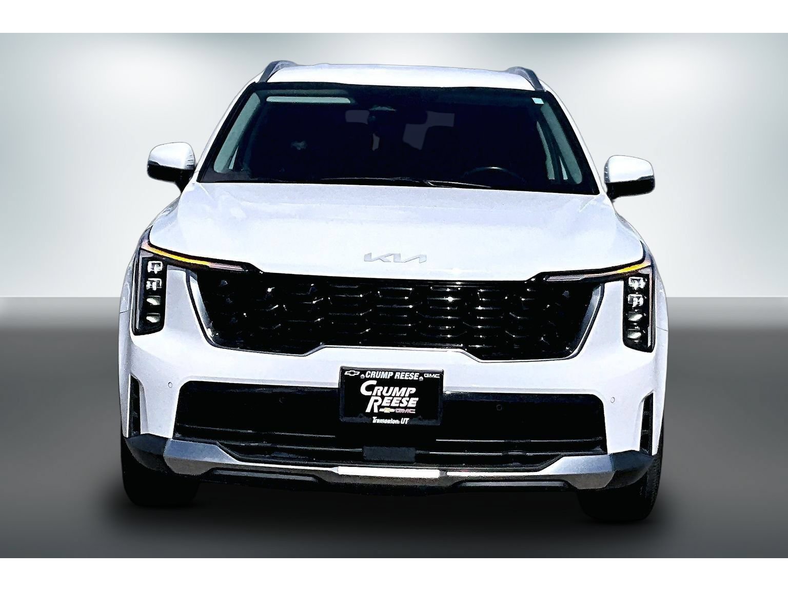 Used 2024 Kia Sorento S AWD/4WD image 2
