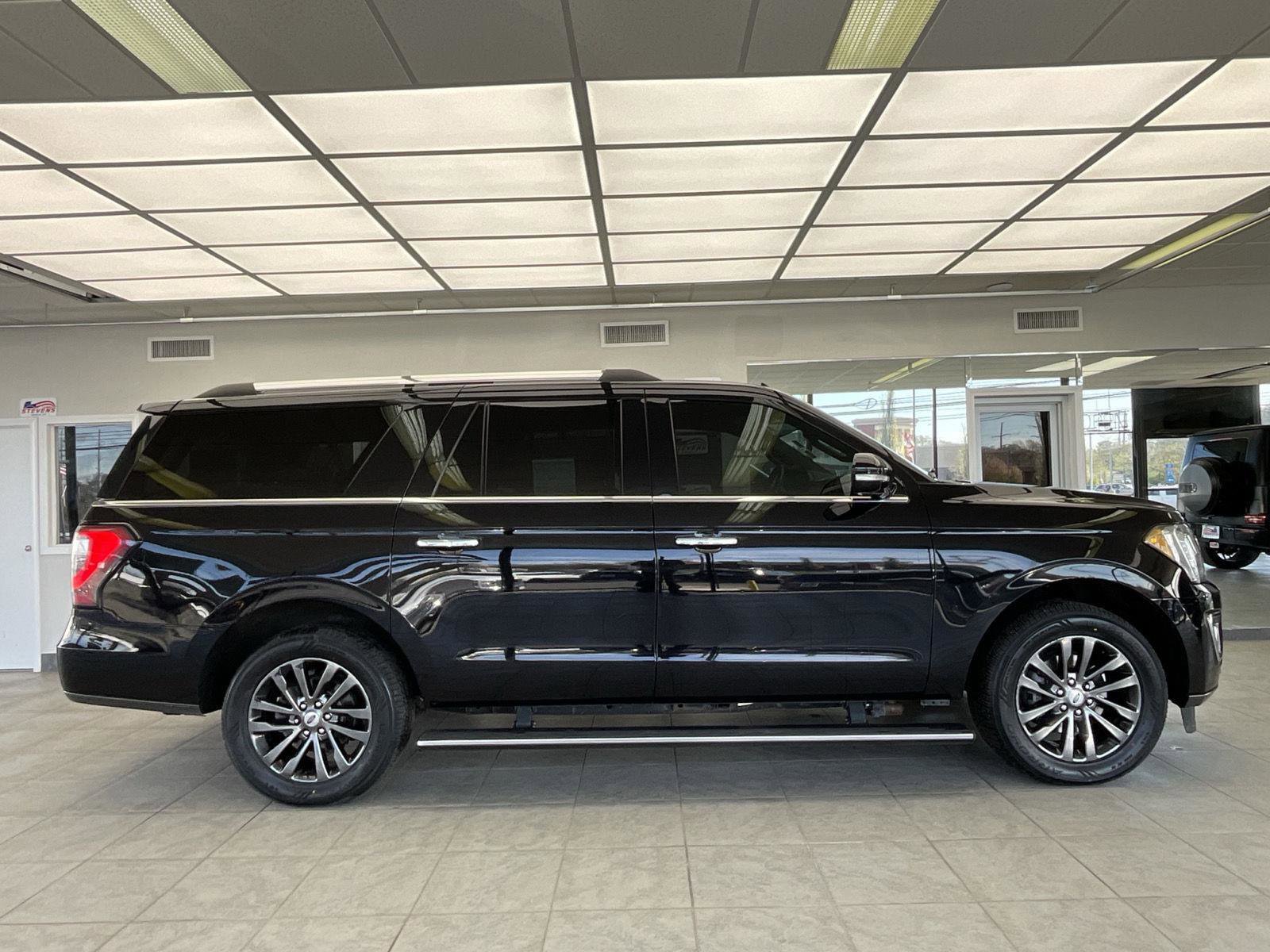 Used 2020 Ford Expedition Max Limited AWD/4WD image 4