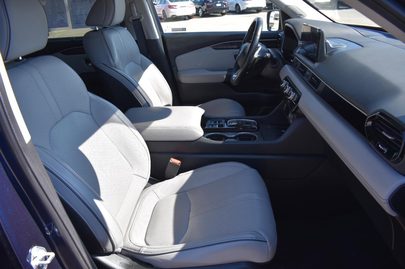 Used 2023 Honda Pilot Elite image 14