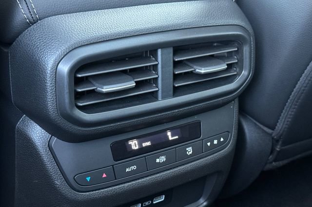 Certified 2023 Honda Pilot Touring image 16