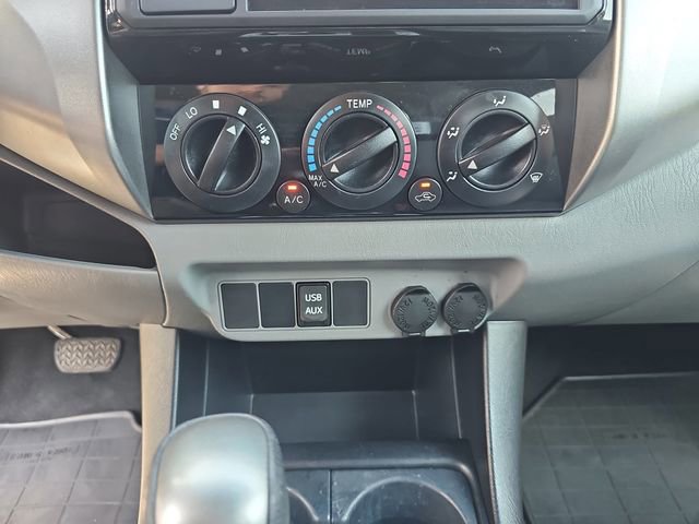 Used 2015 Toyota Tacoma PreRunner w/ SR5 Package image 28