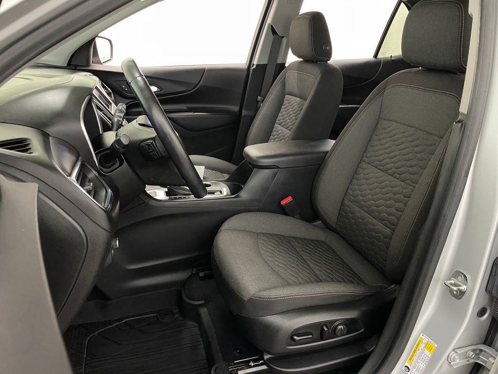 Used 2020 Chevrolet Equinox LT image 22
