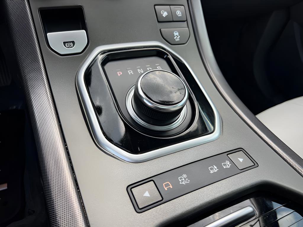 Used 2018 Land Rover Range Rover Evoque SE Premium AWD/4WD image 53