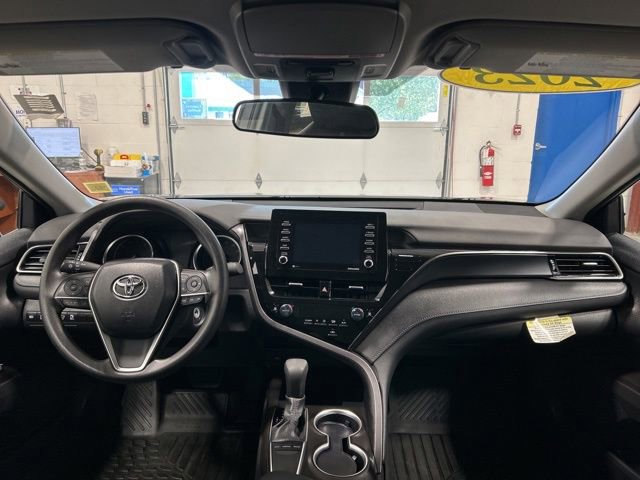 Used 2023 Toyota Camry LE FWD image 15