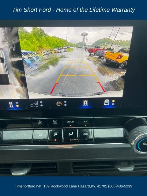 Used 2024 Chevrolet Colorado Trail Boss w/ Technology Package AWD/4WD image 14
