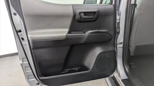 Used 2019 Toyota Tacoma SR w/ SR Convenience Package AWD/4WD image 16