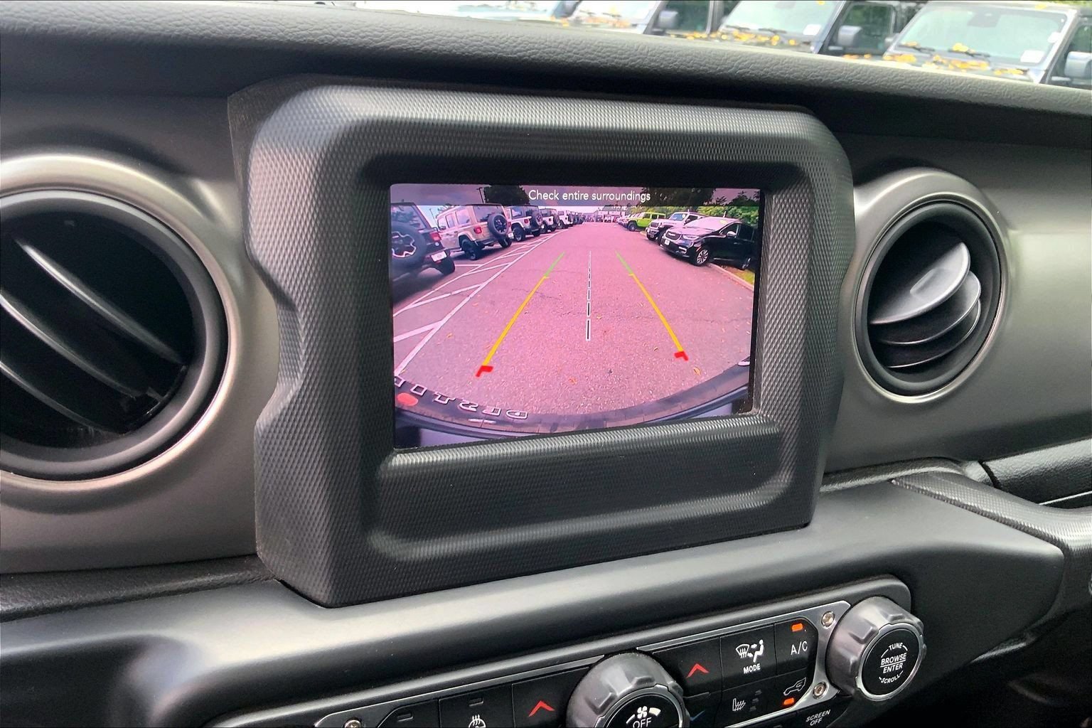 Certified 2022 Jeep Wrangler Sport AWD/4WD image 25