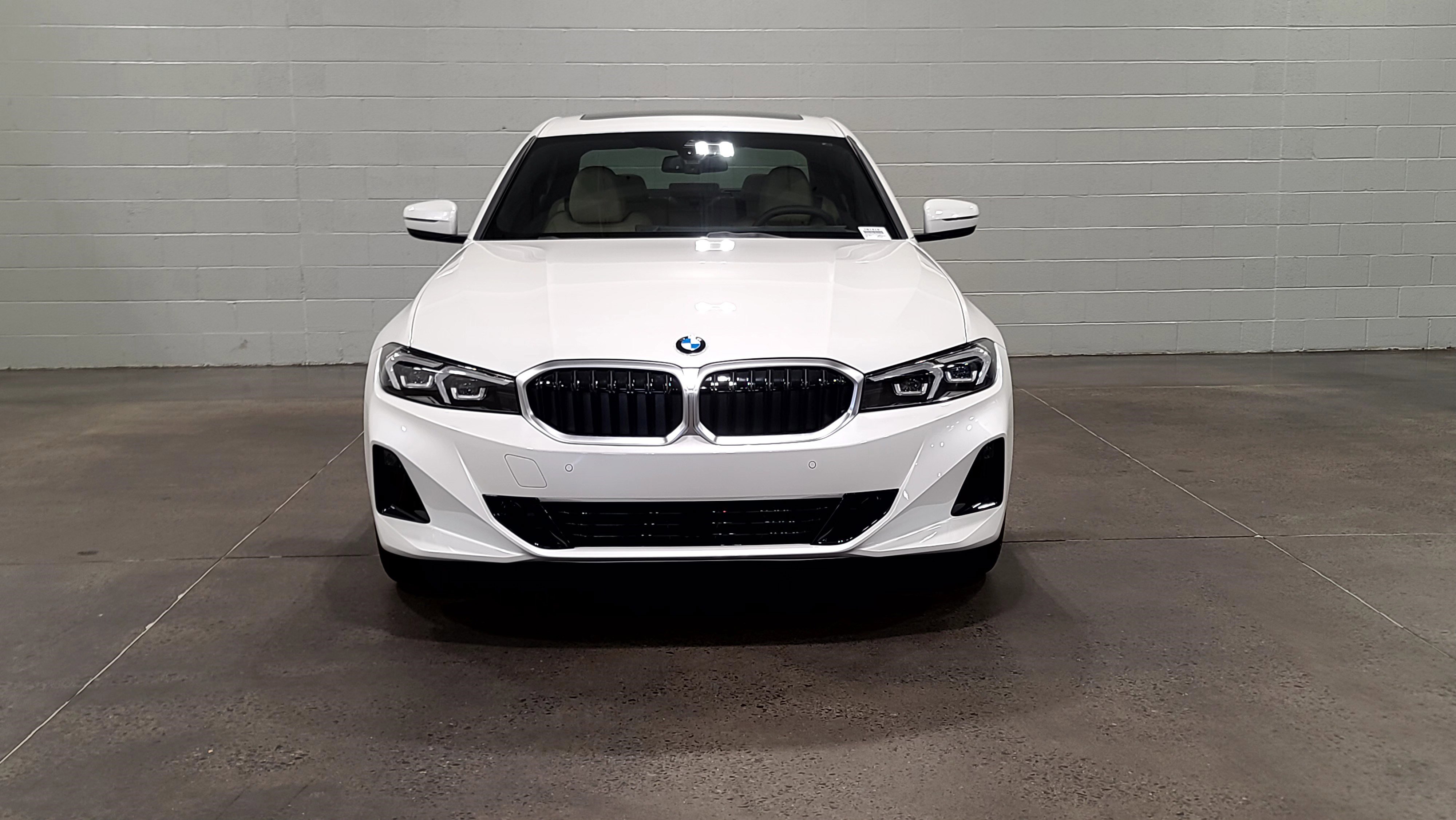 Used 2026 BMW 330i Sedan w/ Premium Package RWD image 2