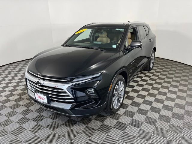 Used 2023 Chevrolet Blazer Premier w/ Enhanced Convenience Package image 3