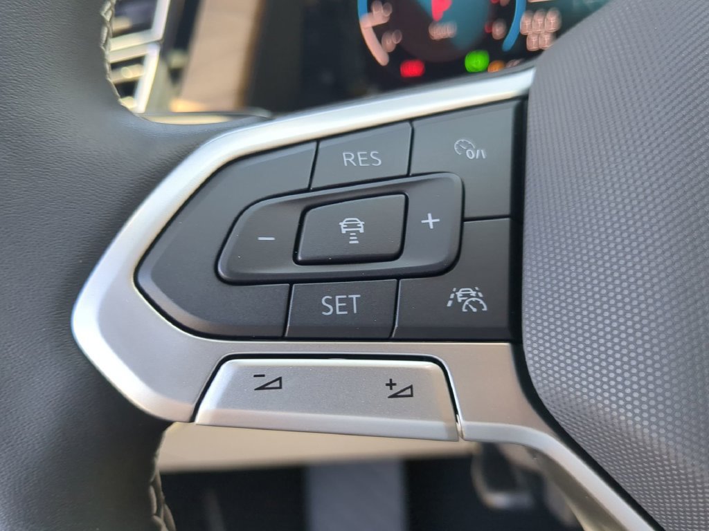 New 2026 Volkswagen Atlas SE FWD image 29