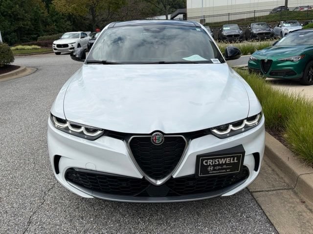 Used 2024 Alfa Romeo Tonale Ti w/ Premium Interior Package AWD/4WD image 3