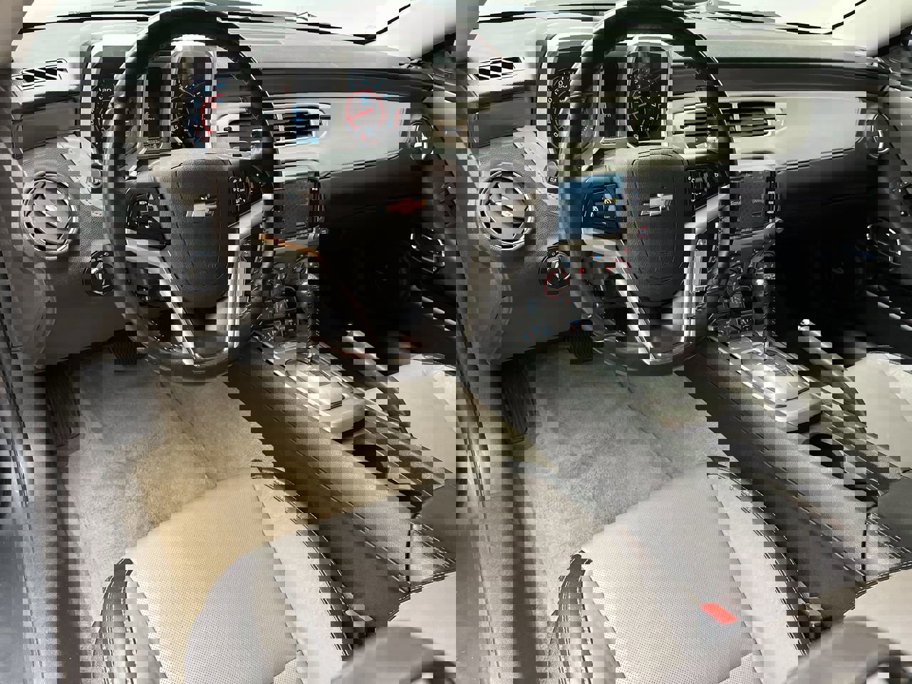 Used 2013 Chevrolet Camaro LT w/ RS Package RWD image 4