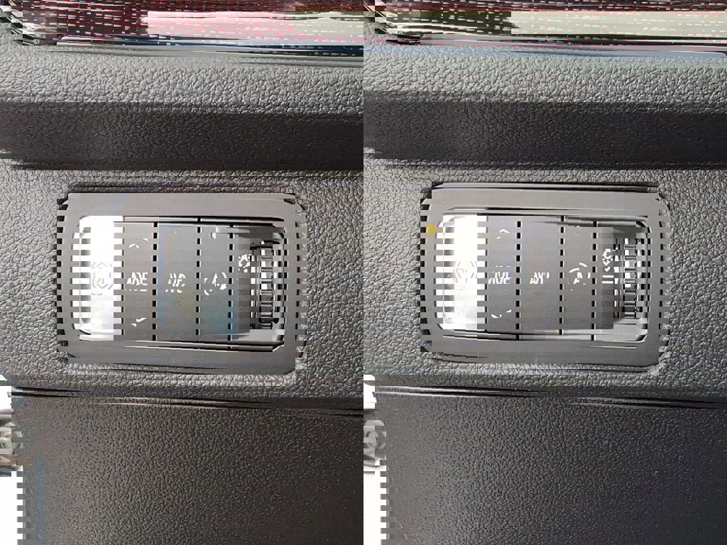 New 2026 Chevrolet Traverse Z71 w/ Enhanced Driving Package AWD/4WD image 17