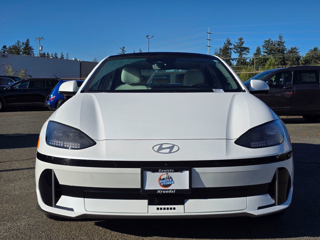 Used 2024 Hyundai Ioniq 6 Limited AWD/4WD image 3