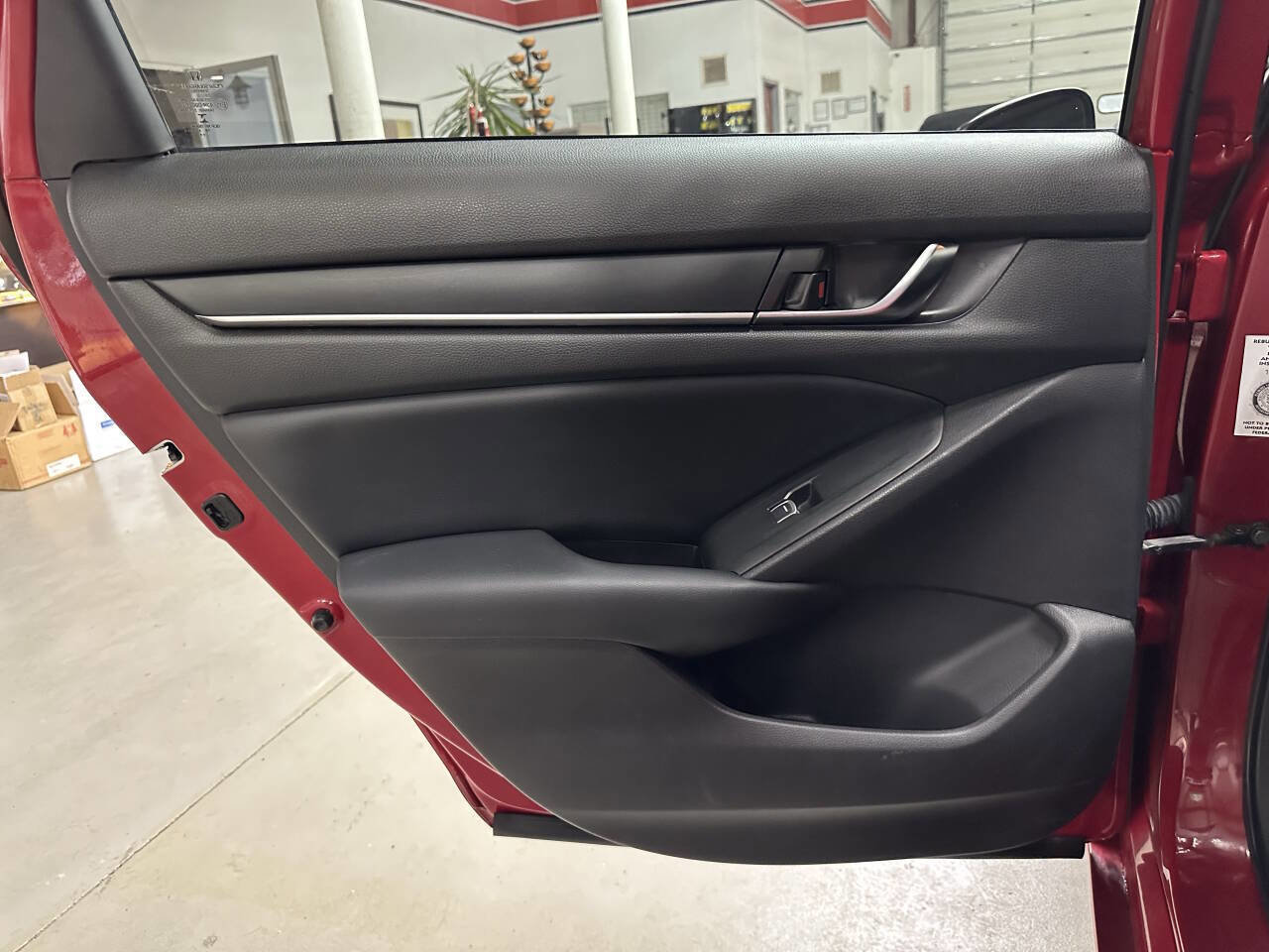 Used 2018 Honda Accord Sport image 12