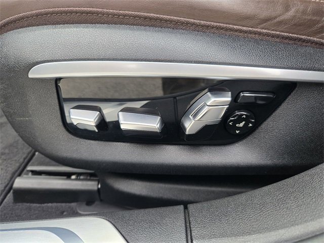 Used 2017 BMW 740i xDrive 740i xDrive image 13