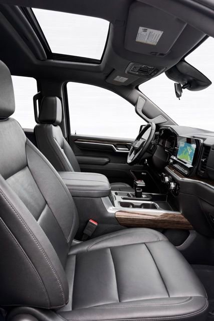 Used 2025 GMC Sierra 1500 Elevation w/ Elevation Premium Package image 13