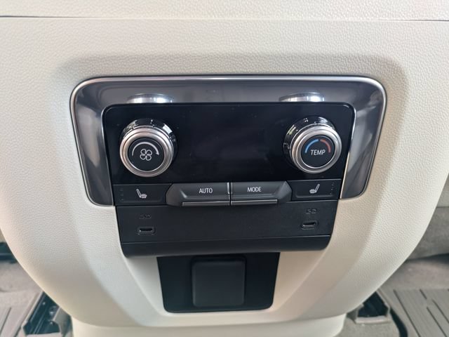 New 2026 GMC Yukon Denali w/ LPO, Floor Liner Package RWD image 19