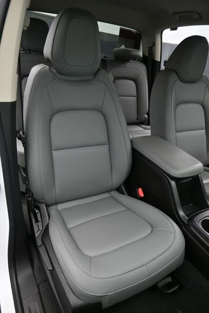 Used 2022 Chevrolet Colorado W/T image 15