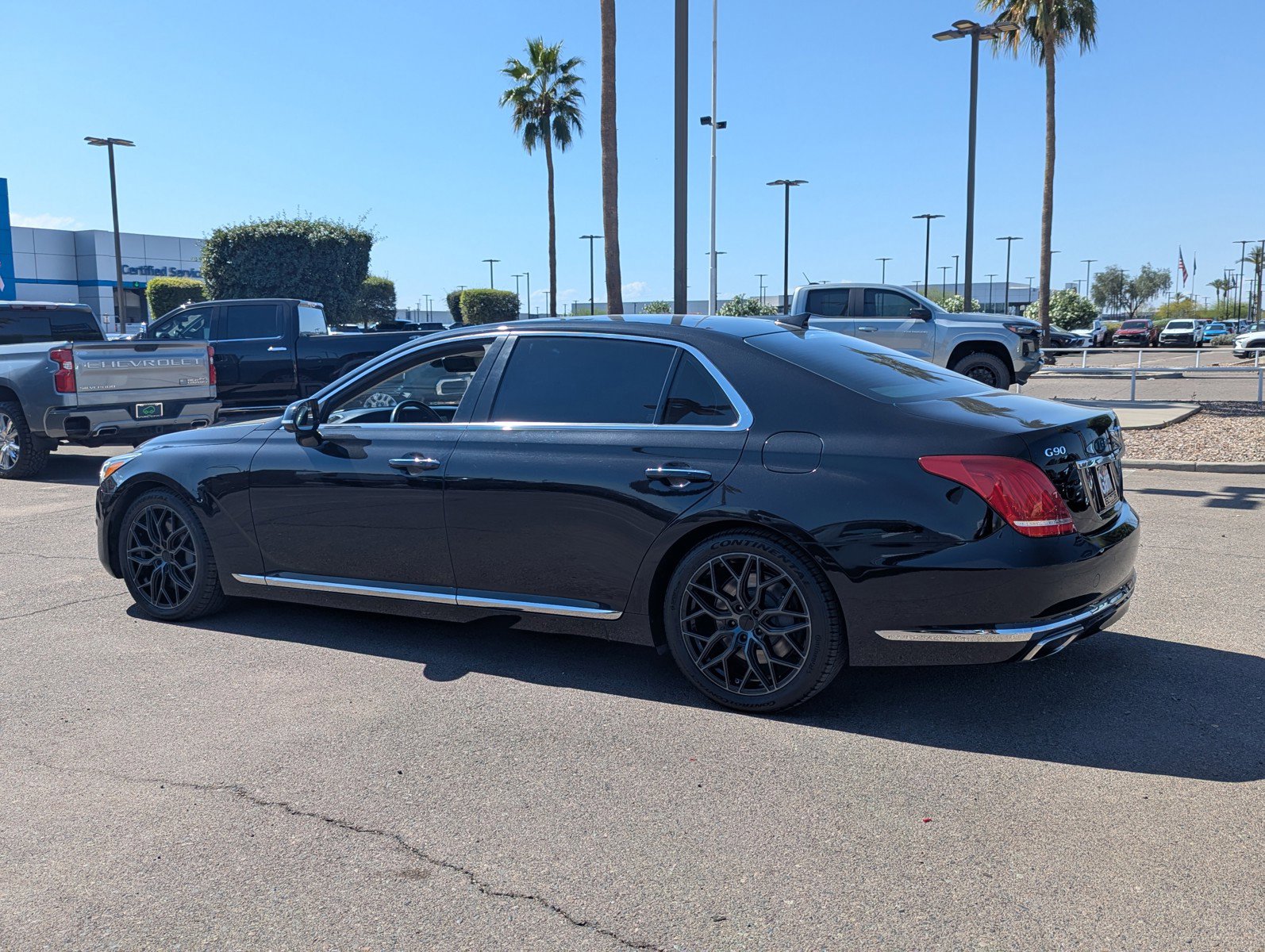 Used 2018 Genesis G90 3.3T Premium image 3